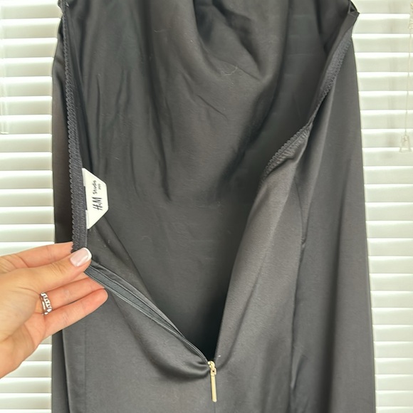 Dress - Picture 5 of 12